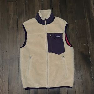 Patagonia men’s classic retro-x vest.